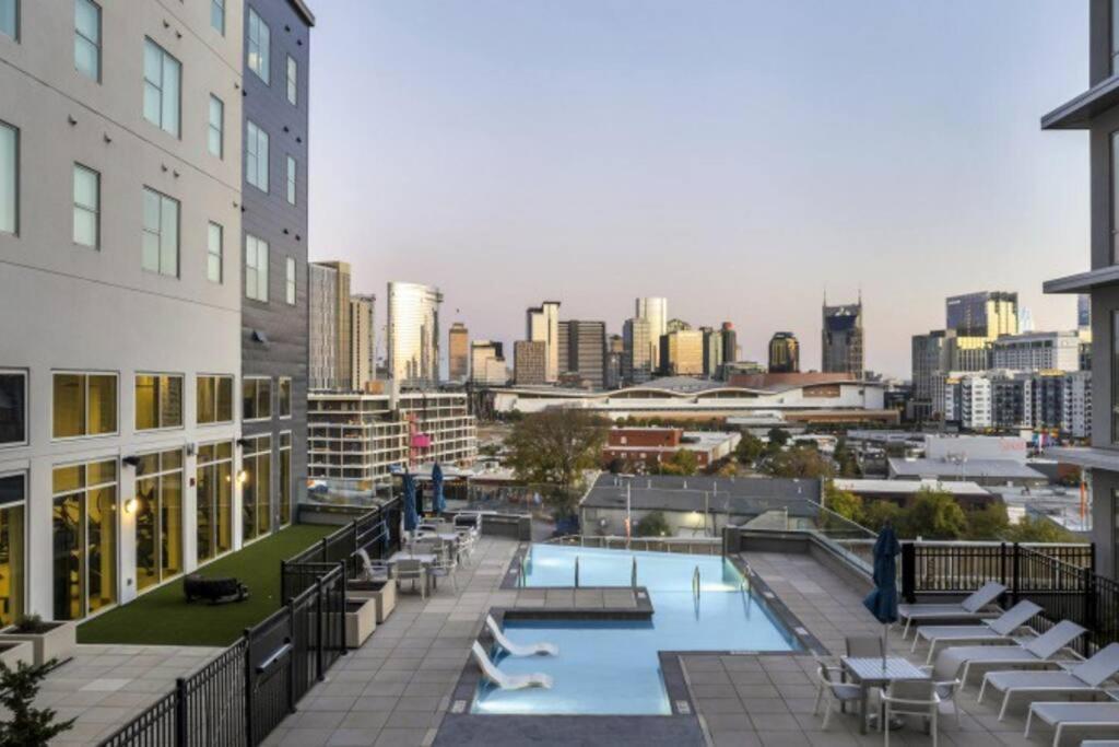 Beverly Hills Suite Penthouse The Gulch Nashville Exteriör bild