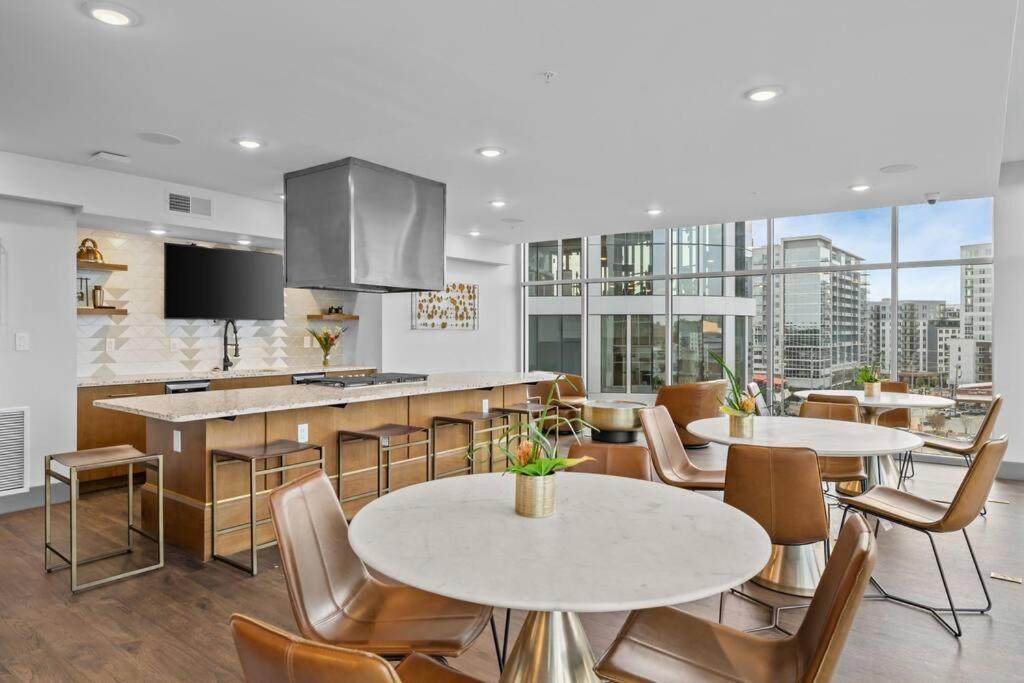 Beverly Hills Suite Penthouse The Gulch Nashville Exteriör bild